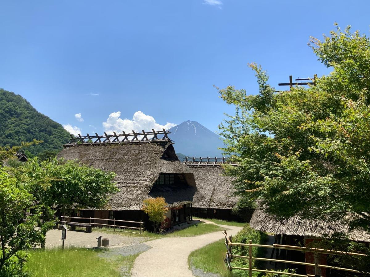 Kakureyado Fujikawaguchiko Bed & Breakfast ภายนอก รูปภาพ