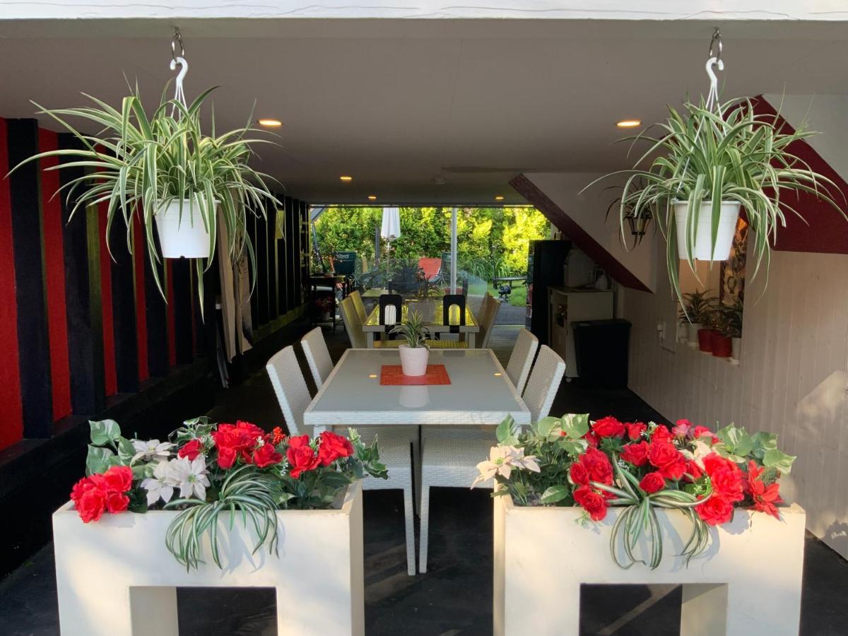 Kakureyado Fujikawaguchiko Bed & Breakfast ภายนอก รูปภาพ