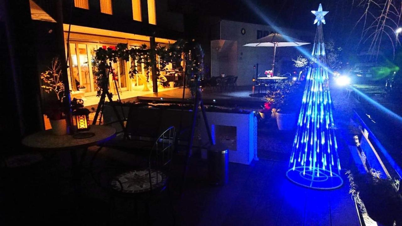 Kakureyado Fujikawaguchiko Bed & Breakfast ภายนอก รูปภาพ
